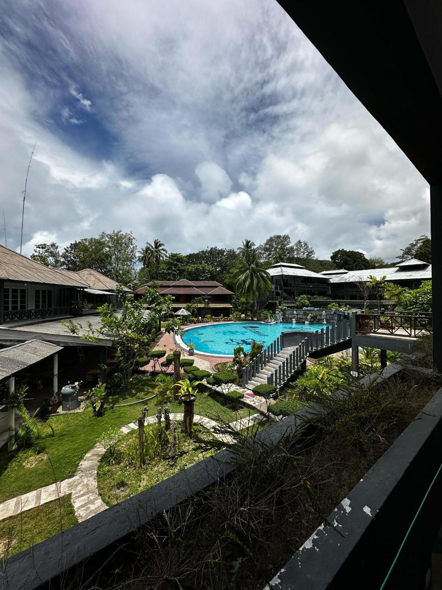 Beach Resort - Arwana Perhentian Besar Kampung Kuala Besut Bagian luar foto