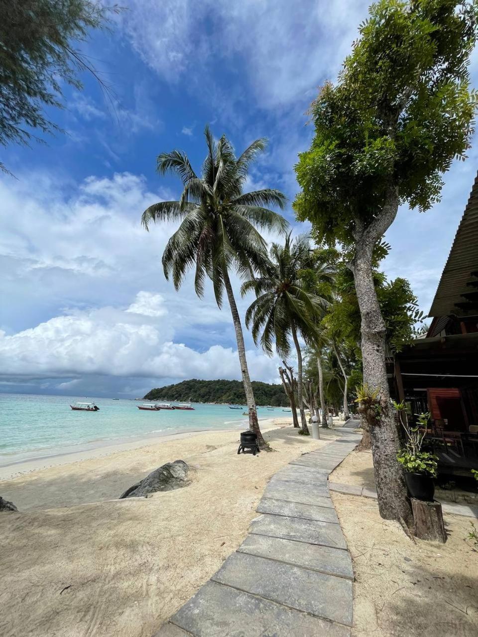 Beach Resort - Arwana Perhentian Besar Kampung Kuala Besut Bagian luar foto