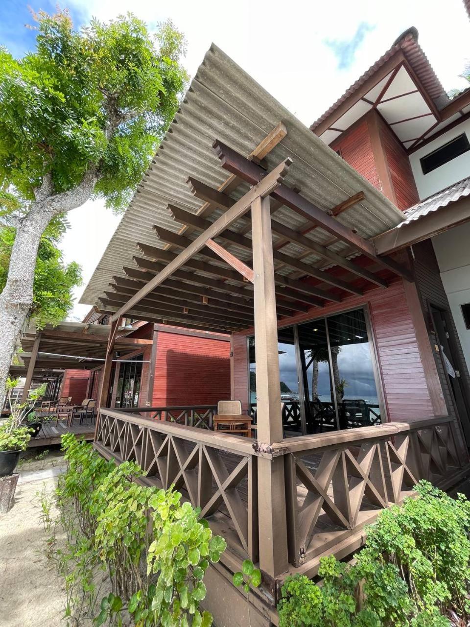 Beach Resort - Arwana Perhentian Besar Kampung Kuala Besut Bagian luar foto